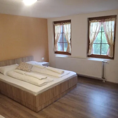 Izvor Lisine 3* Strmosten