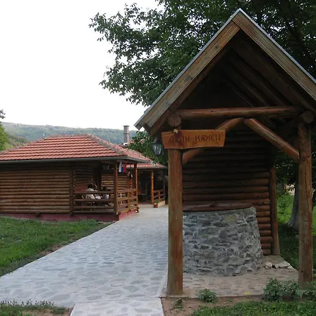Bed & Breakfast Izvor Lisine 3*